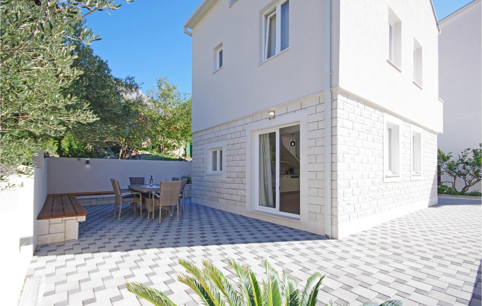 Awesome Home In Drvenik With Wifi Luaran gambar